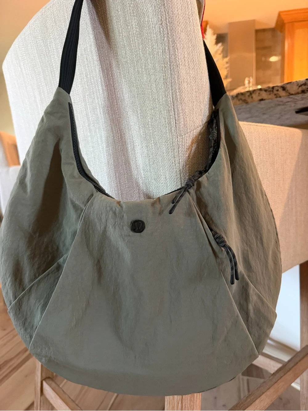 Lululemon bag